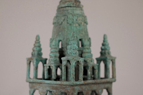 Lampada ad olio in bronzo Tempio Krishna Mandir