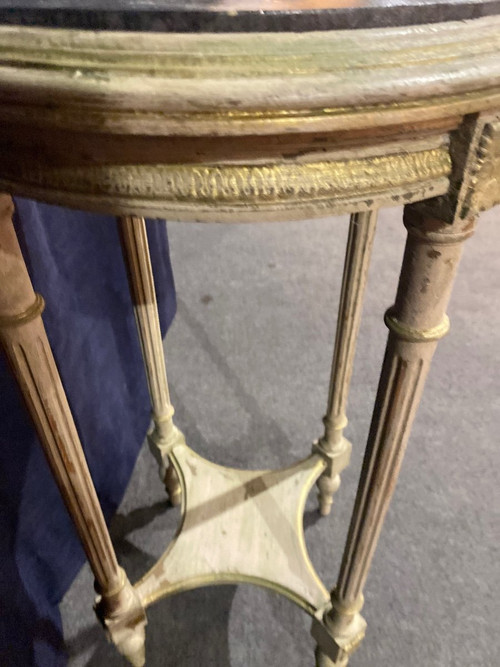 Guéridon en chêne de forme ronde, pieds piétement griffe - X