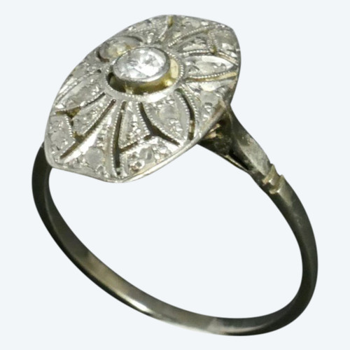 Anello con diamante, oro bianco 18 carati.