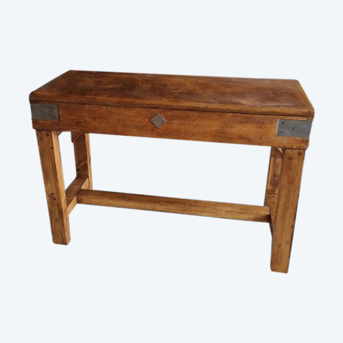 Billot De Boucher  table