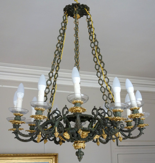 Large Duke's Chandelier In Patinated And Gilded Bronze, Restoration Period - 12 Lights