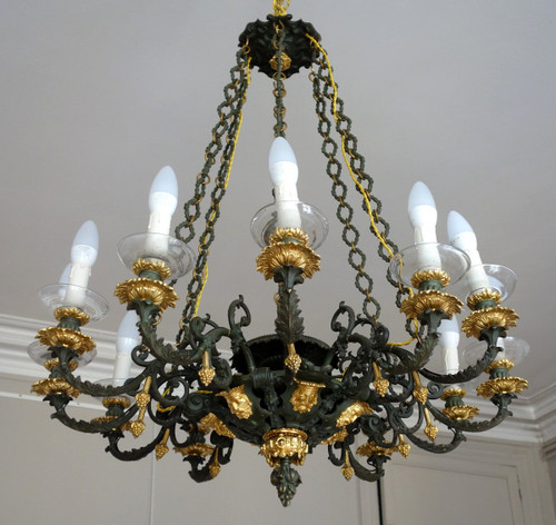 Large Duke's Chandelier In Patinated And Gilded Bronze, Restoration Period - 12 Lights