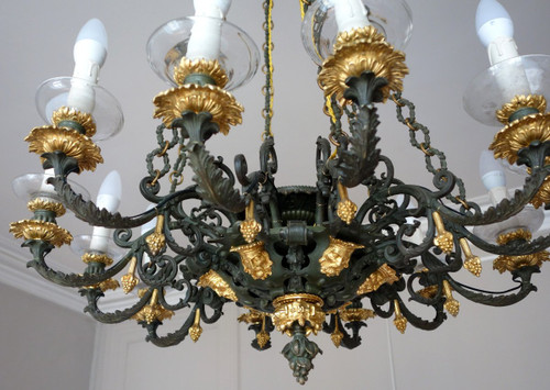 Large Duke's Chandelier In Patinated And Gilded Bronze, Restoration Period - 12 Lights