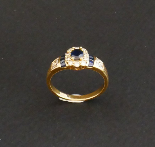 Bague Saphirs Et Diamants, Or 18 Carats.