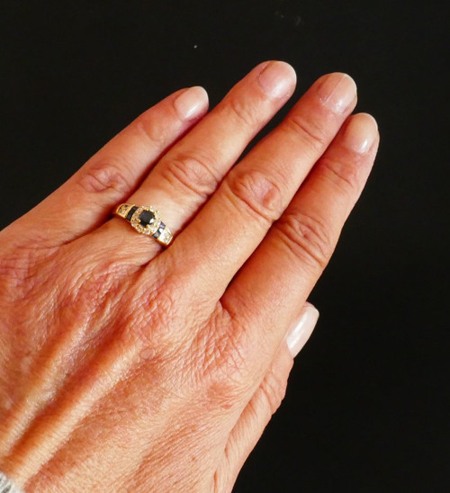 Bague Saphirs Et Diamants, Or 18 Carats.
