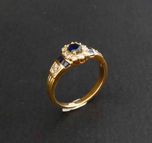 Bague Saphirs Et Diamants, Or 18 Carats.