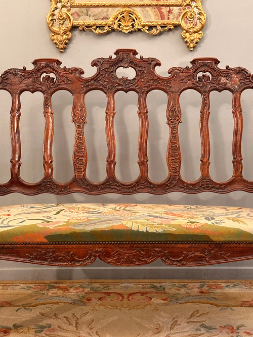 Panca in legno modellato e intagliato del periodo Regency, 1720 circa