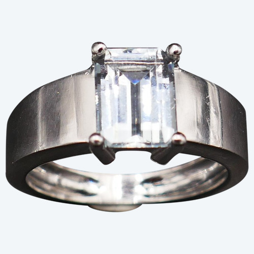 Bague Sertie d'Une Aigue Marine, Or Blanc 18 Carats.
