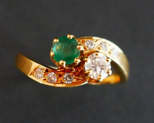 Anello Toi Et Moi con smeraldi e diamanti.