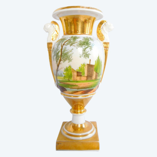 Empire Vase aus Pariser Porzellan mit Büsten Büsten von geflügelten Löwen - Italienische Landschaften 22cm