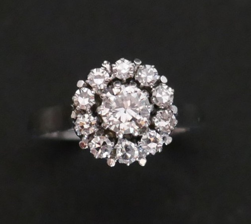 Anello Marguerite, 1 carato di diamanti, oro bianco 18 carati.