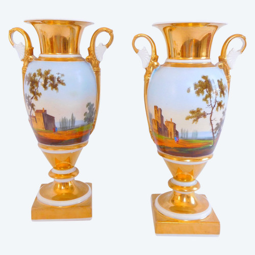 Paire De Vases Empire En Porcelaine De Paris - Paysages Tournants