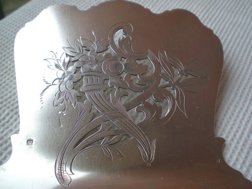Lovely silver-plated asparagus scoop