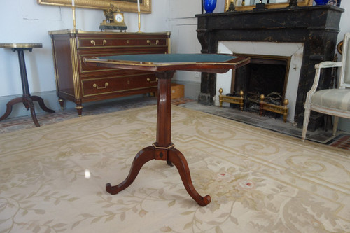 Table à jeu guéridon octogonal d'époque Directoire en acajou et ébène, fin XVIIIe siècle