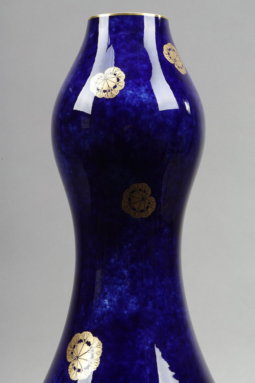 Manifattura Nazionale di SÈVRES: Vaso Coloquinte