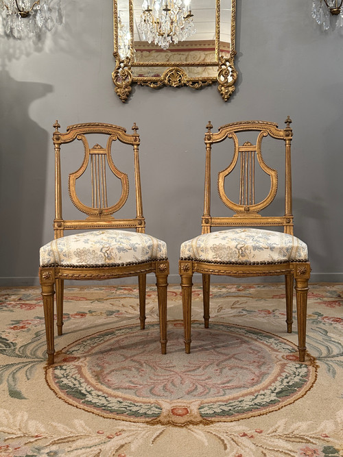 Paire De Chaises Lyre En Bois Doré De Style Louis XVI Epoque XIXème