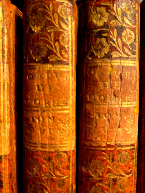  Rare complete set of 10 beautiful volumes with baroque bindings Works by P. Corneille. In Paris at Savoye 1758