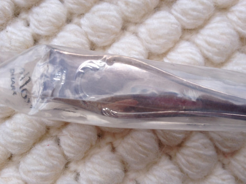 Pretty sugar tongs in silver metal model Pompadour goldsmith Christofle (new in closed blister)