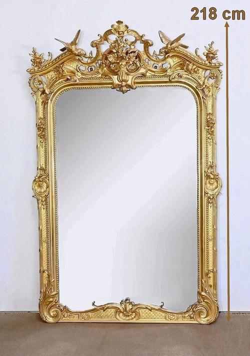 Important Miroir Louis XV en bois doré – Début XIXe