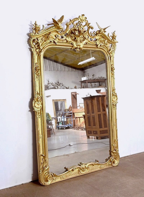 Important Miroir Louis XV en bois doré – Début XIXe