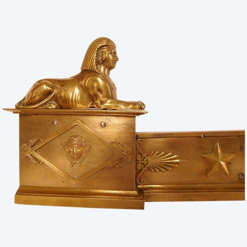 Empire period Gilded Bronze Sphinx Mantel Bar, Variant Modèle De Fontainebleau