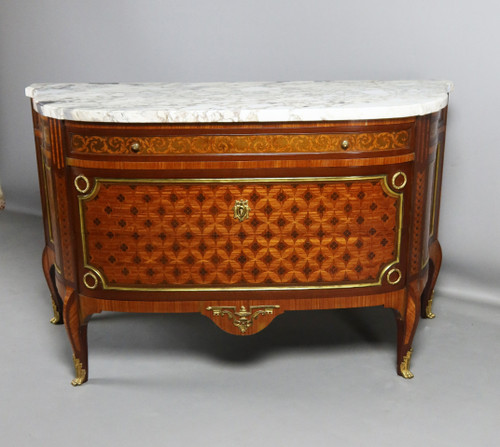 Marquetry chest of drawers