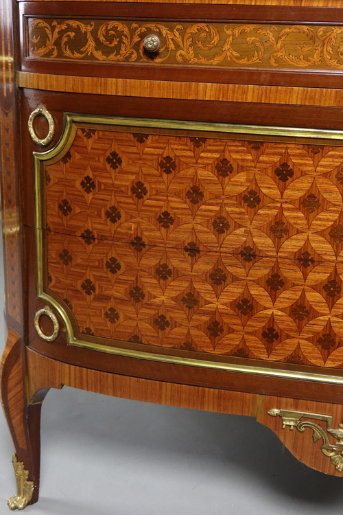 Marquetry chest of drawers