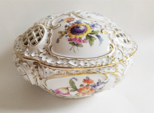 Carl Schumann Porcelain Jewelry Box Hand Painted 