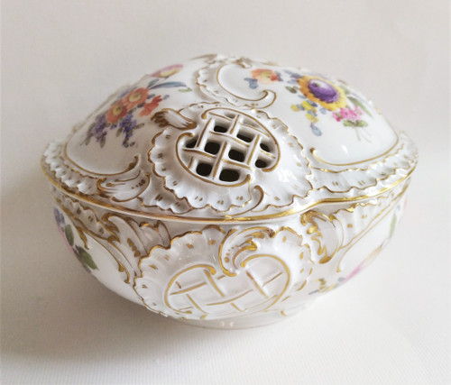 Carl Schumann Porcelain Jewelry Box Hand Painted 