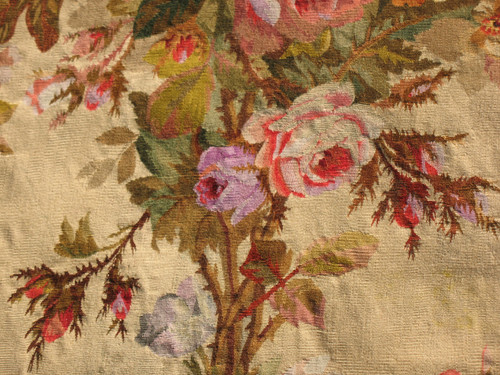 Grande arazzo Aubusson con decoro floreale policromo, XIX secolo