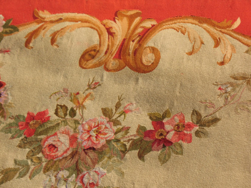 Grande arazzo Aubusson con decoro floreale policromo, XIX secolo
