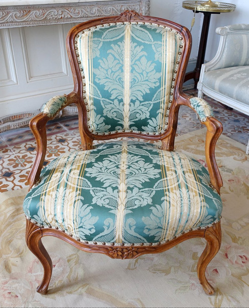 Suite De 4 Fauteuils Cabriolets d'époque Louis XV  En Bois Naturel, Soierie Verte - 18e siècle