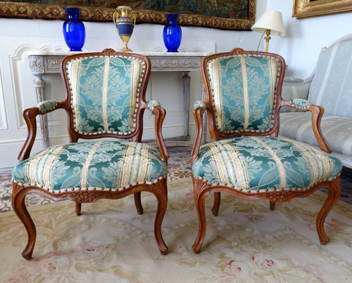 Suite De 4 Fauteuils Cabriolets d'époque Louis XV  En Bois Naturel, Soierie Verte - 18e siècle