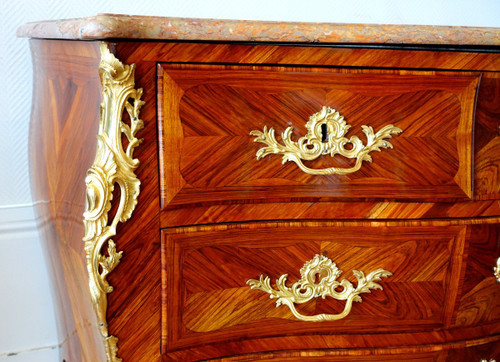 Jb Hedouin : Cassettone in palissandro d'epoca Luigi XV, 1750 circa - Timbrato