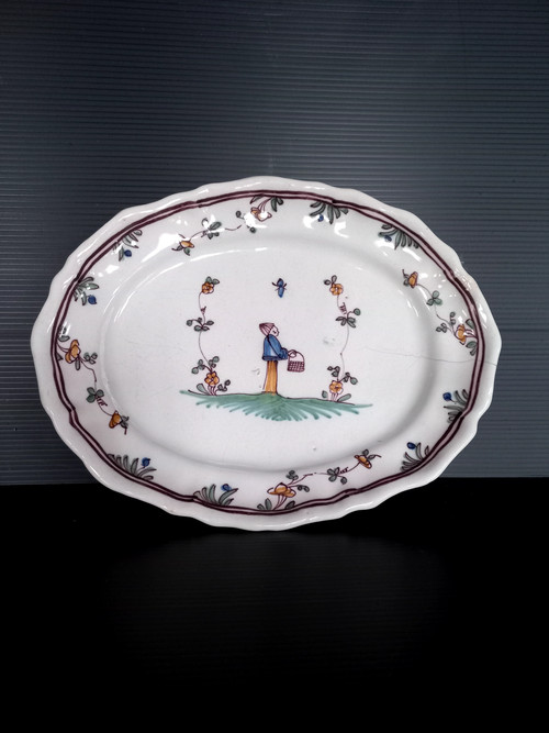 Moncaut earthenware dish