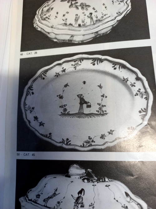 Moncaut earthenware dish