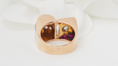 Bague Tank en or jaune, rubis et diamants