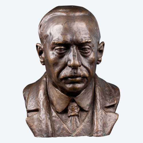 Buste de Georges Clémenceau (1841 - 1929), sculpté et signé par Charles Hofman (1896 - 1965)