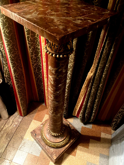 Säule Napoleon III , in Holzskellette lackiert faux Marmor brèche rosa Epoche 19.