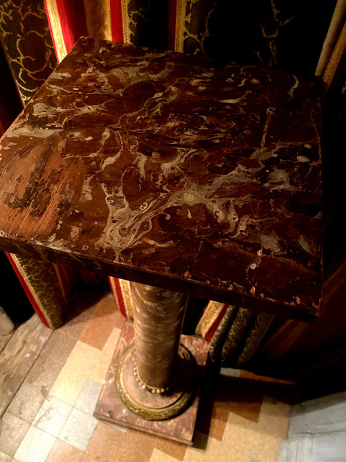 Säule Napoleon III , in Holzskellette lackiert faux Marmor brèche rosa Epoche 19.