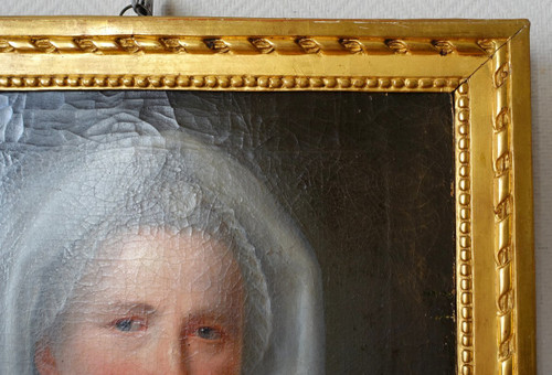 Grande coppa traforata Porcelaine De Paris dorata in oro di epoca Impero con base in finto marmo