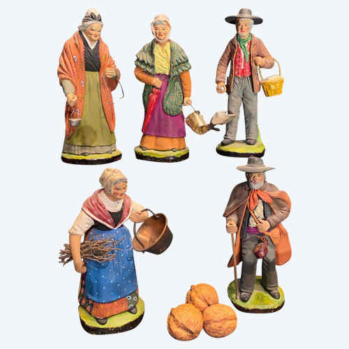 5 Carbonel figurines, 14-15 cm high
