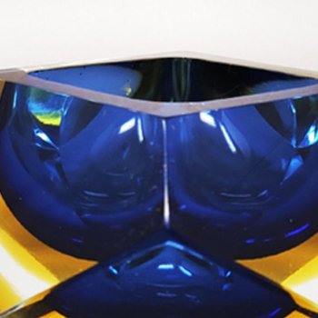 Amazing blue ashtray from the 1960s or Vide Poche