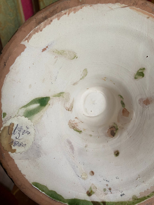 Generosa ciotola su piedistallo in terracotta Uzès smaltata verde grezzo della fine del XIX secolo