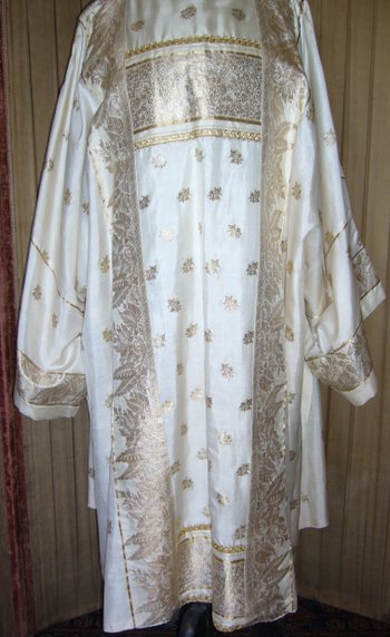 Ancient pontifical in silk brocade, India