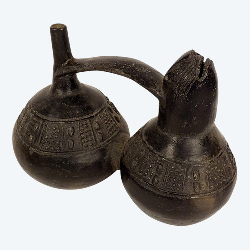 Pre-Columbian zooomorphic double whistling vase Chimu Peru black terracotta