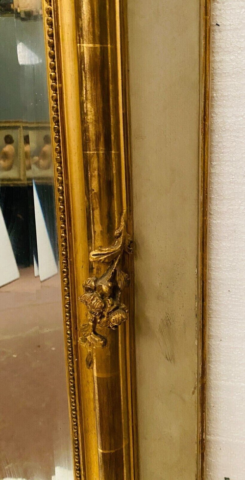 Specchiera in stile Luigi XV in legno e stucco dorato XX secolo