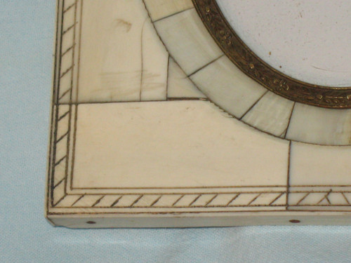 Piccola cornice per miniatura in intarsio del periodo Napoleone III del XIX secolo