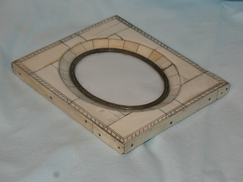 Piccola cornice per miniatura in intarsio del periodo Napoleone III del XIX secolo