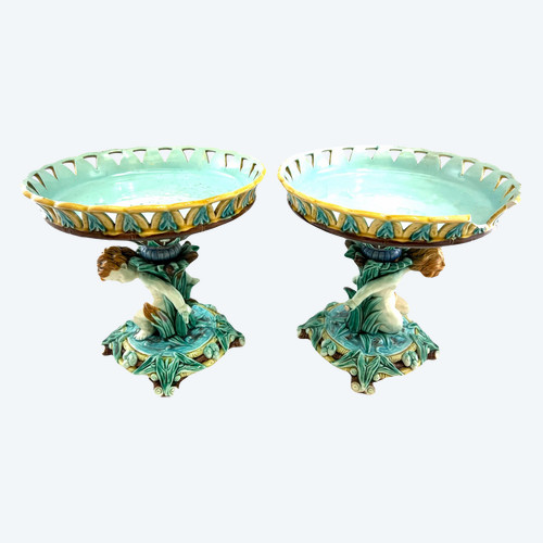 Slush centerpiece decorated with putti in Wedgwood earthenware